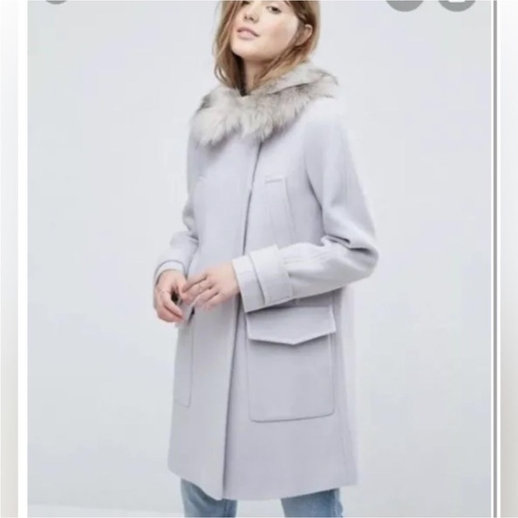 ASOS Beautiful Grey Coat with Faux Fur Collar Brand ASOS Size 4 NWT - Picture 1 of 4